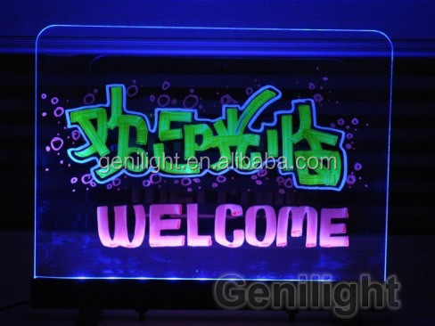 Anpassbares RGB SMD5050 LED-Streifen-Magnetbrett für interaktive Werbung