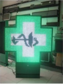 Blickwinkel H/V P16 P20 Pixel 3D LED Apotheke Kreuzschild für den Außenbereich